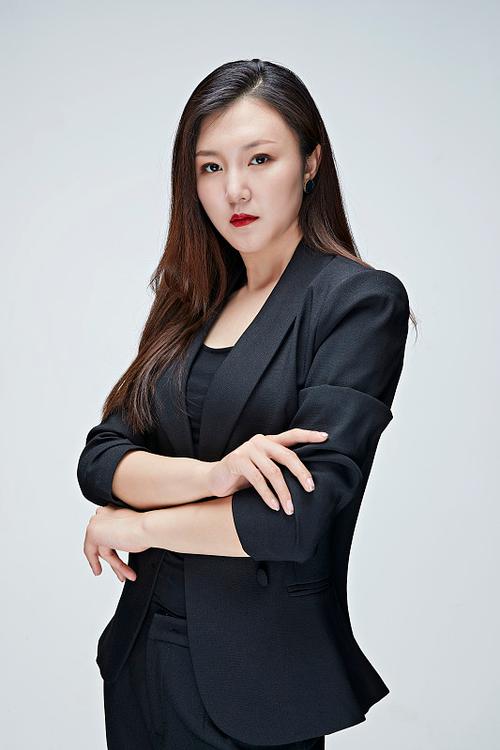 时革白 创始人 & 执行董事